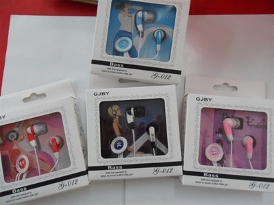 【流行耳機 3.5mm手機數碼產品通用 多色可選 特價專區 必備】價格,廠家,圖片,耳機,義烏市巧達飾品配件商行-